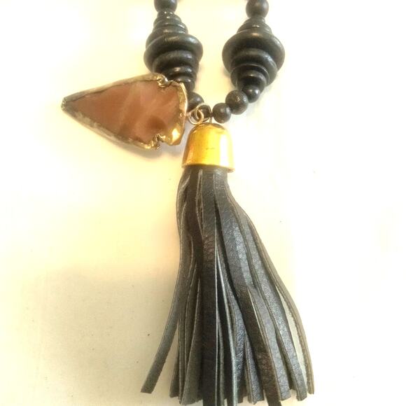 Iris Apfel & Bajalia Black Wood Disk Tassel & Arrowhead Statement Necklace - Picture 4 of 10